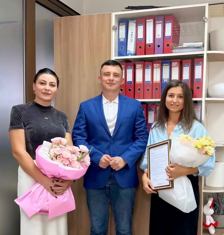 Вручення Подяки команді благодійного фонду Caritate.md